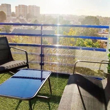 T4 Massy Tgv By Beds4Wanderlust - 80M2 Avec Terrasse Et Bureau - Proche Coulee Verte - Ideal Pro Ou Famille Zewnętrze zdjęcie